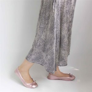 Pearl Pink Flats Try-It-On Picture